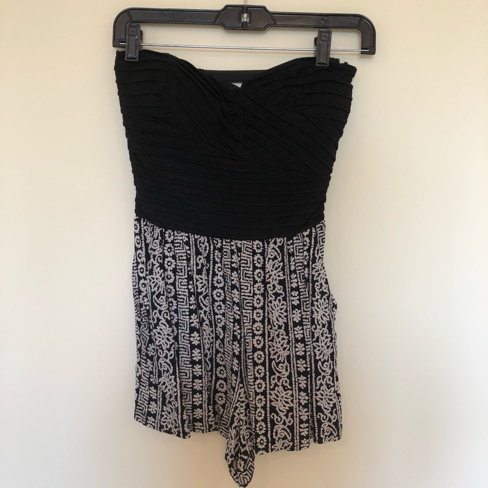 Strapless Romper - Picture 2 of 5